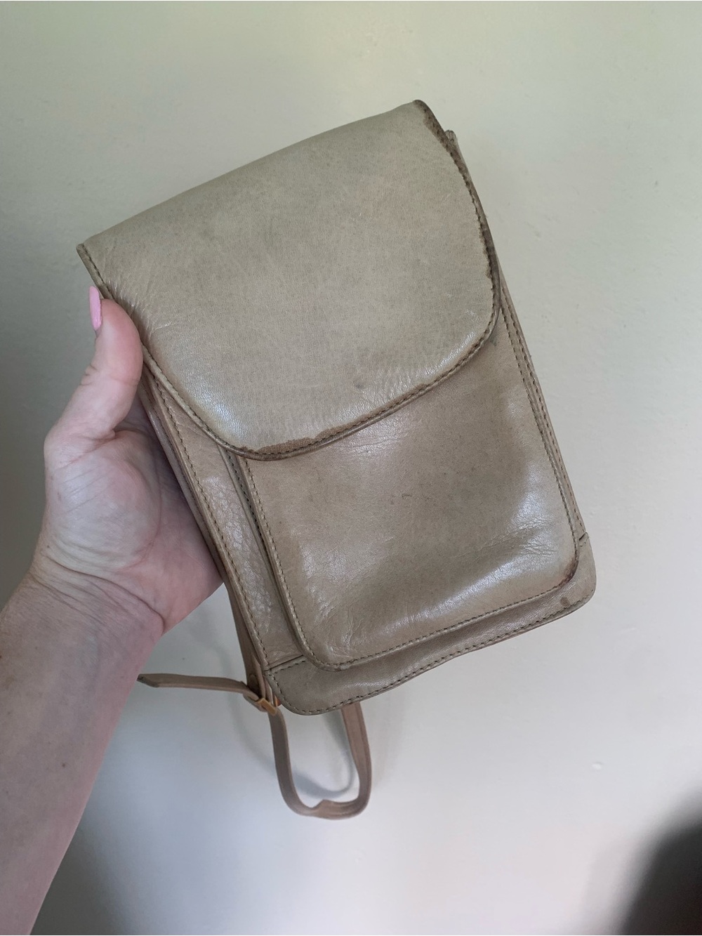 Vintage 90s Tan Leather Crossbody Bag | Tignanello Rectangular Purse - Picture 3 of 8